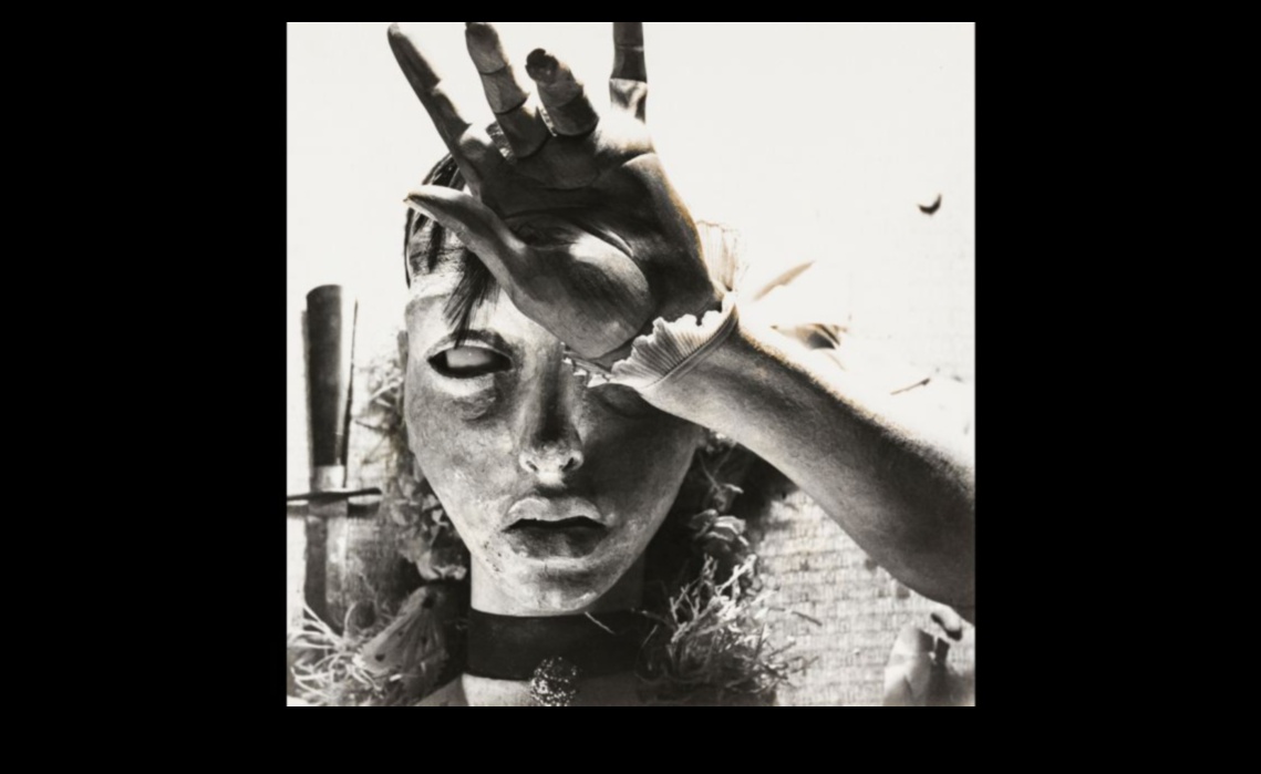 דיוקן סוריאליסטי: העברת עולמות פנימיים באמצעות אמנות