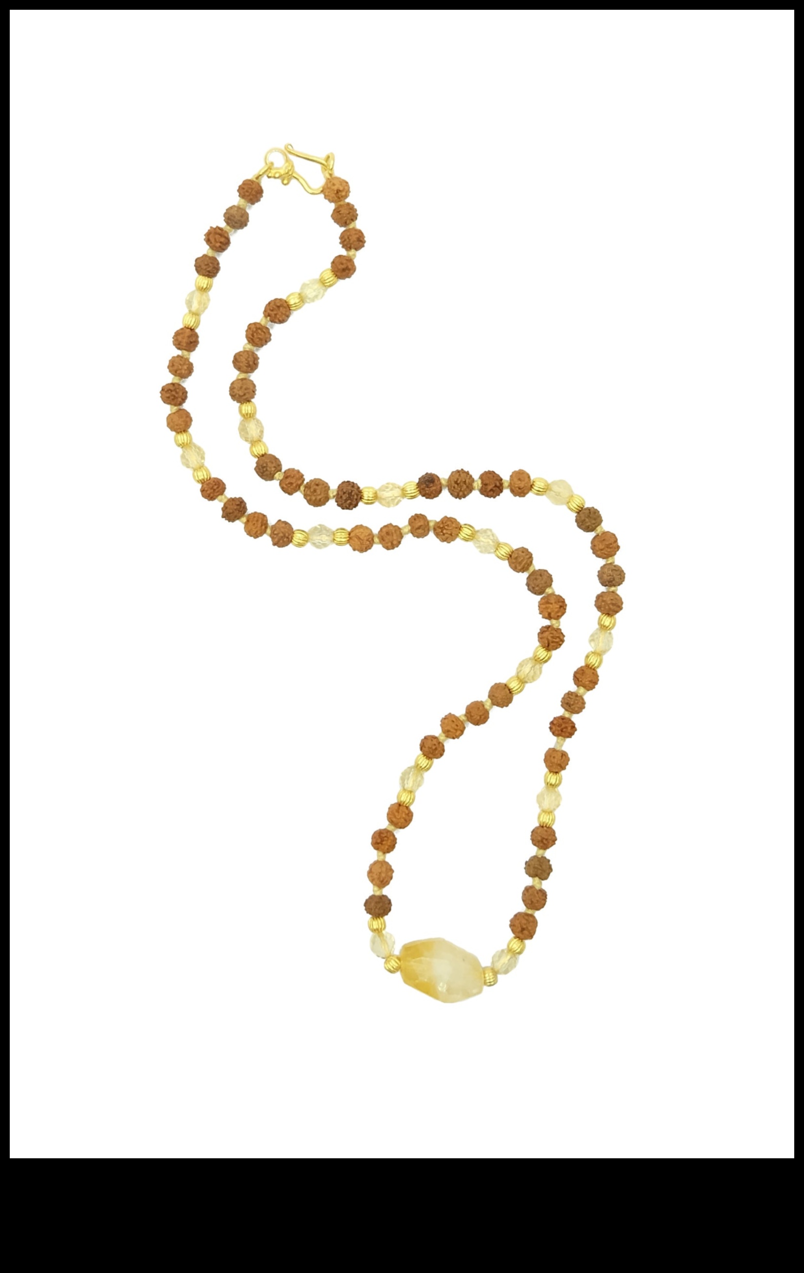 הילות אוריק מסוג Golden Grace Auric מוארות עם קולרים מעוטרים בזהב 3 חסד הזהב: האיר את ההילה שלך עם קולרים מעוטרים בזהב