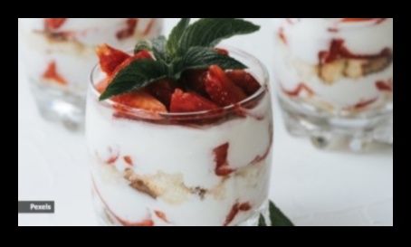 ארץ החלומות לקינוח פנקו את השן המתוקה שלכם עם מתכוני אפייה מעוררי תיאבון 3 קינוח חלומות: מתכוני אפייה שמגדירים פינוק